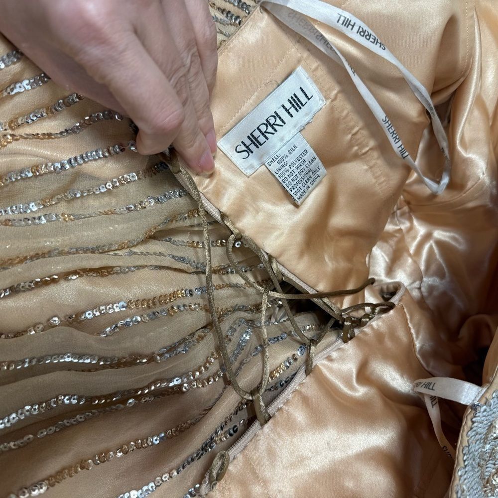 Sherri Hill Embellished Silk Fit & Flare Strapless Fit and Flare Dress 10 - Picture 9 of 16